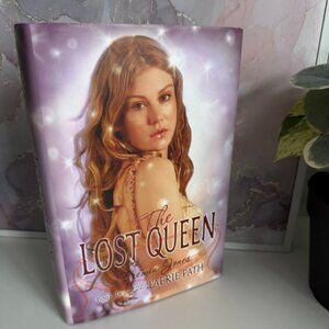 📕 3 for 20 | The Lost Queen | Frewin Jones | Hardcover | Good Condition